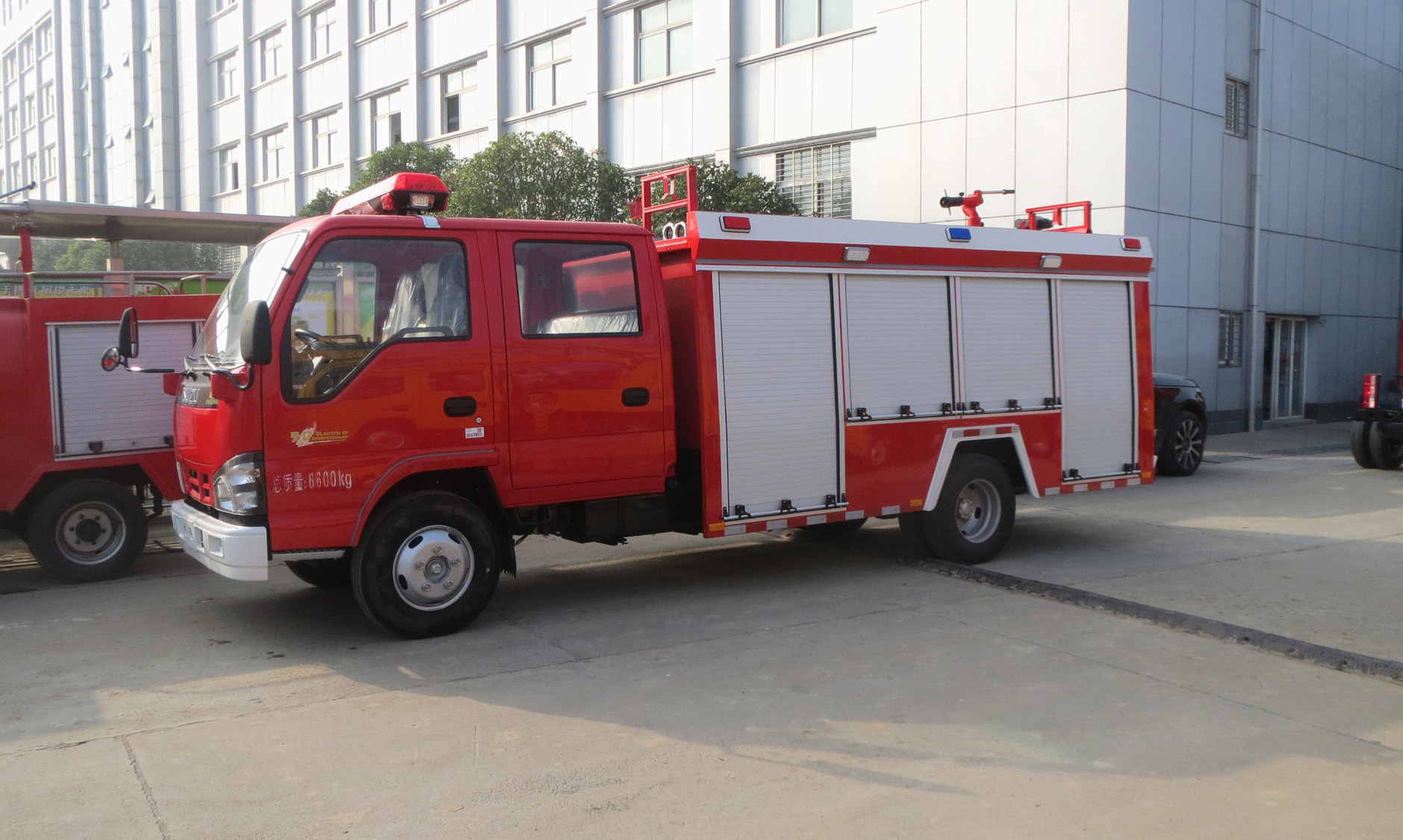 五十鈴2噸水罐消防車
