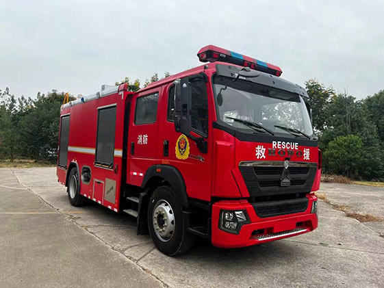 HXF5150GXFPM60型泡沫消防車