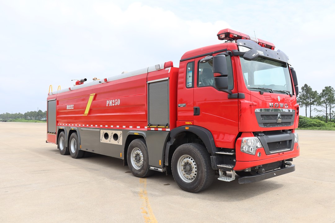 HXF5430GXFPM250/HWVI型泡沫消防車