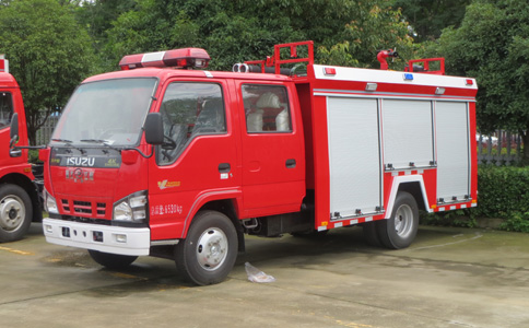 五十鈴2噸水罐消防車